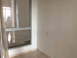 The Lakeshore (D22), Condominium #570170561